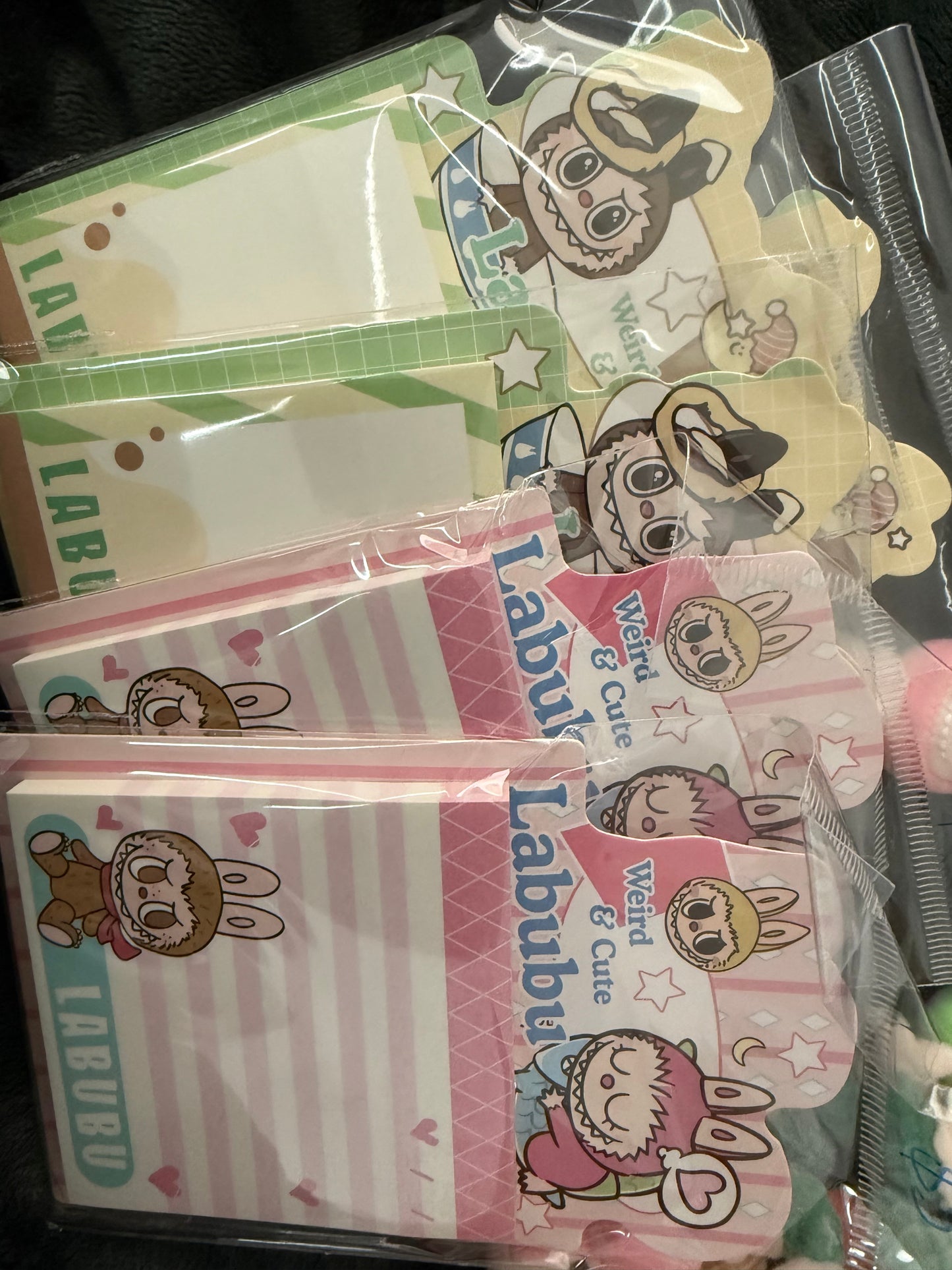 Labubu notepad Randomly selected